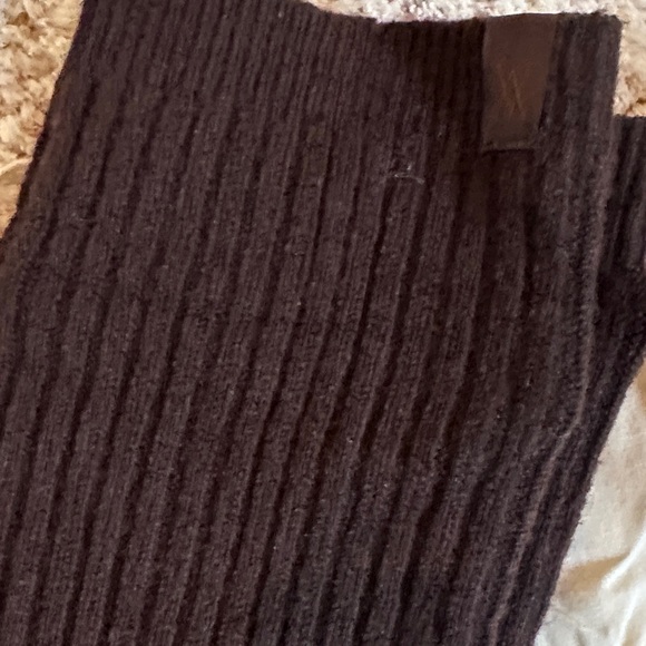 VIVAIA Women's Black Hosiery - Picture 3 of 3